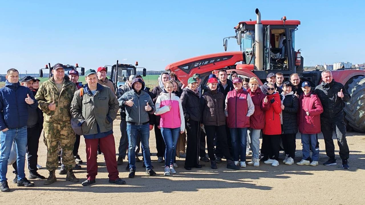 Субботник в ГМК-Агро