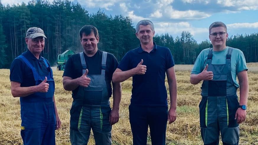 Первая тысяча! В филиале «Поречанка» чествовали героя жатвы!