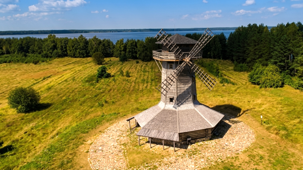 1. Озеро Нарочь.png