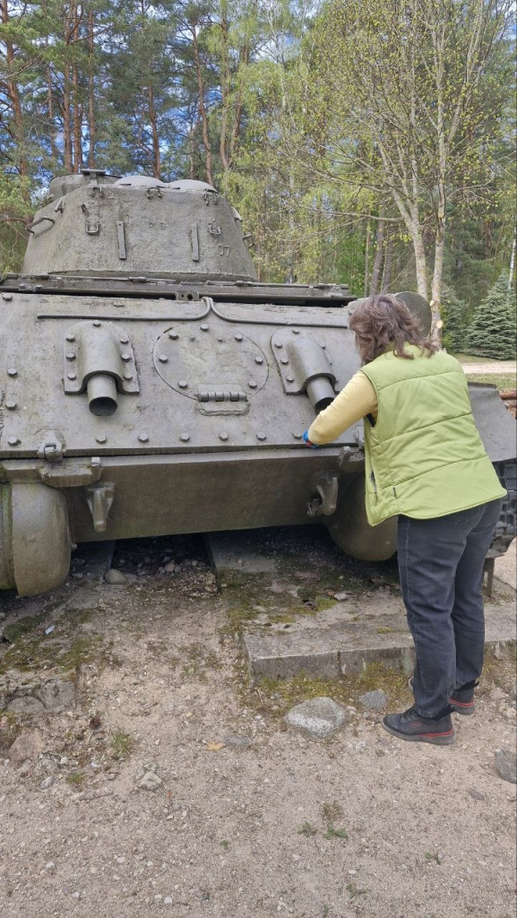 субботник коробчицы (2).JPG