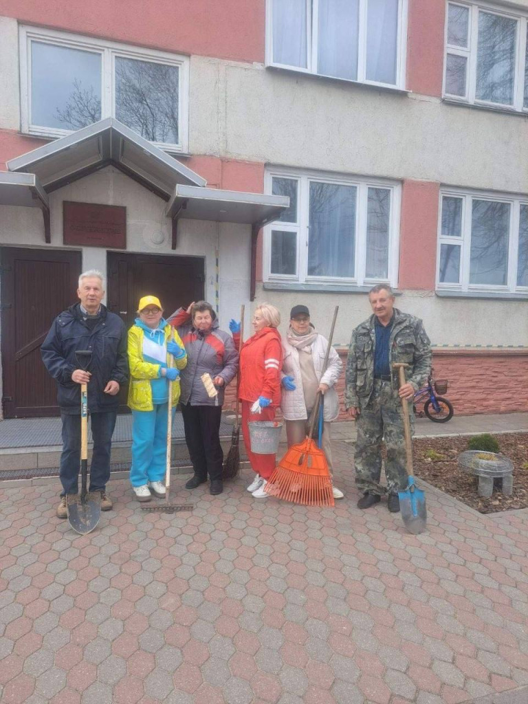 Городской субботник (10).JPG