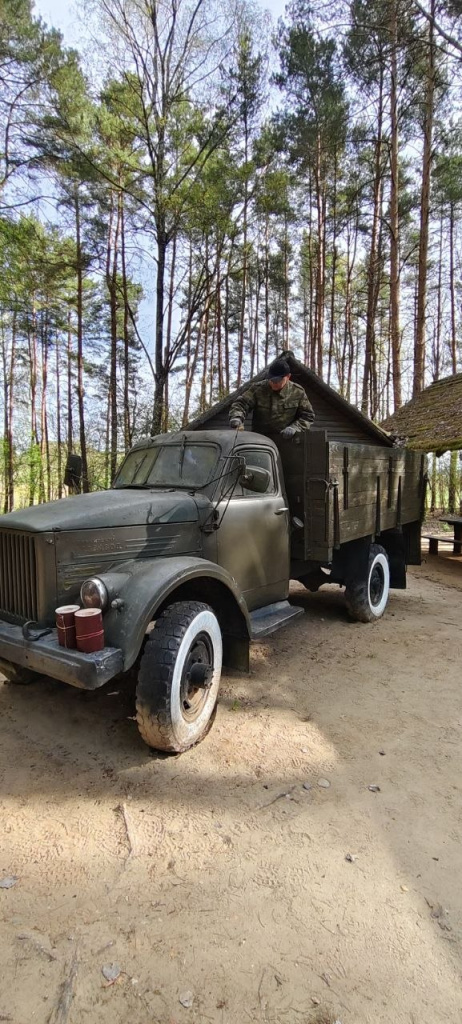 субботник коробчицы (4).JPG