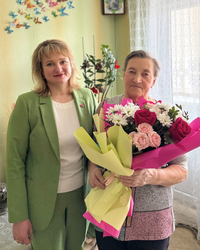 Лёля Александровна.JPG