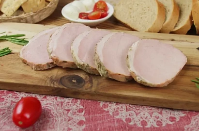Буженина свиная с чесноком